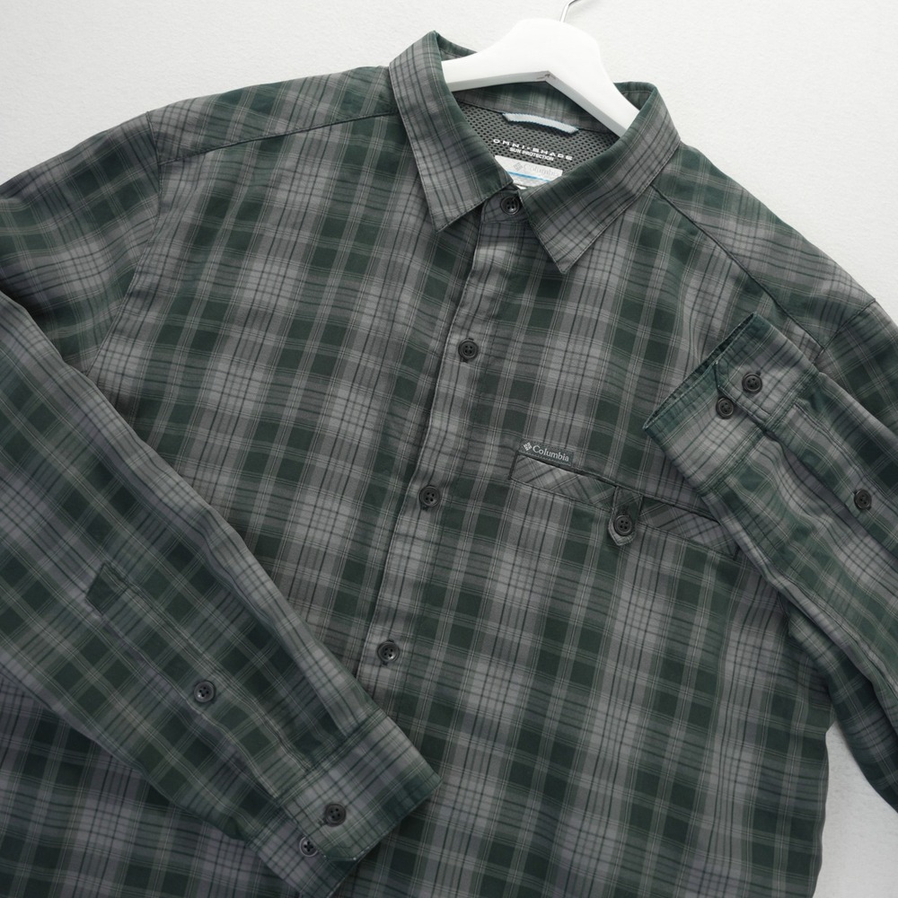 Columbia Omni-Shade Mens Large Plaid Button Down Shirt Green Grey Outdoor Hiking